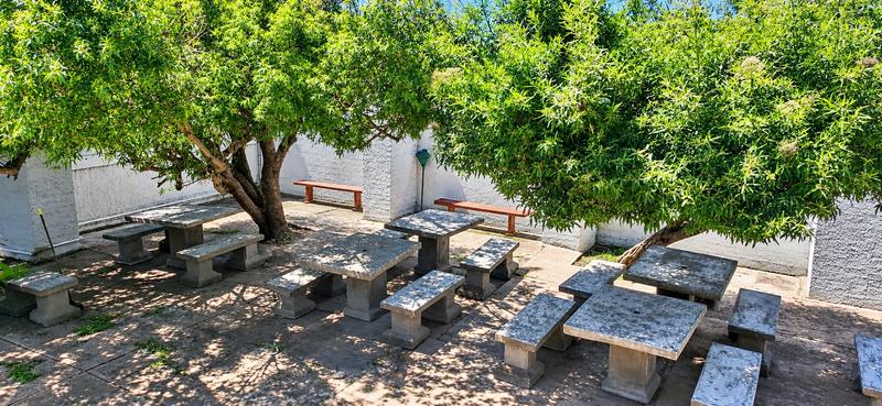 To Let 2 Bedroom Property for Rent in Royal Ascot Western Cape